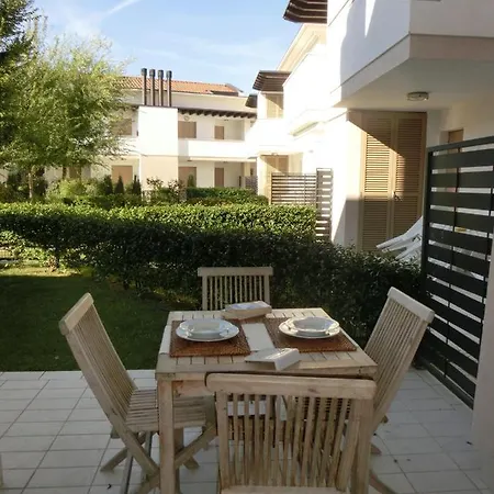 Apartment Recently Built With Swimming Pool And Garden *