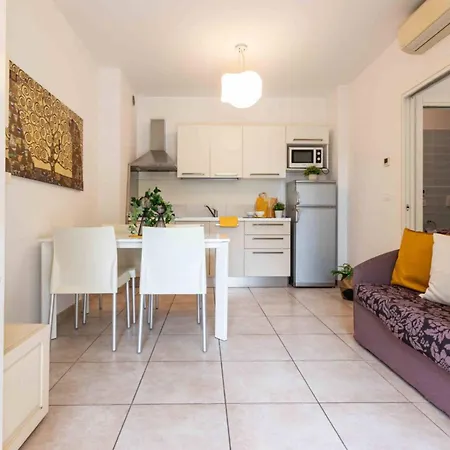 Daire Modern With Pool For Four Guests